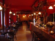Partyraum: Spezialitäten-Restaurant mit Partykeller